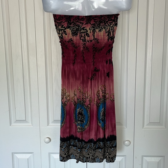 Romantic SiNi Strapless Lightweight Dress - Picture 3 of 4